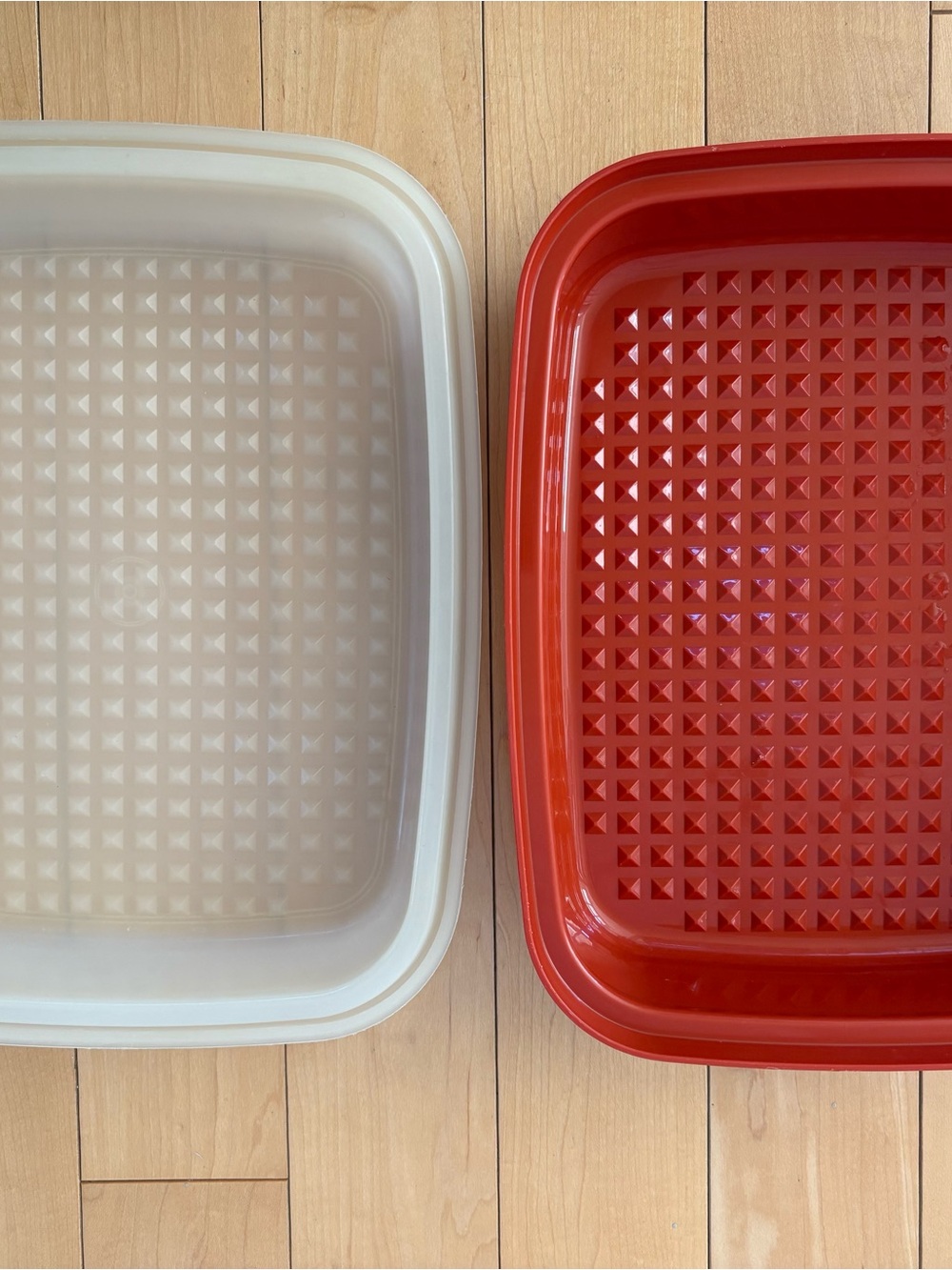 Vintage Tupperware Season Serve Marinating Food Container with Lid Rust